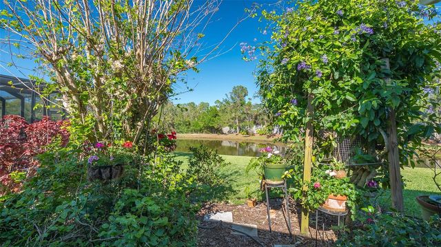 315 LONDONDERRY DRIVE, Sarasota, FL 34240
