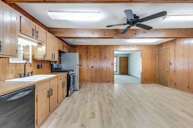 3510 S Handley St, Wichita, KS 67217