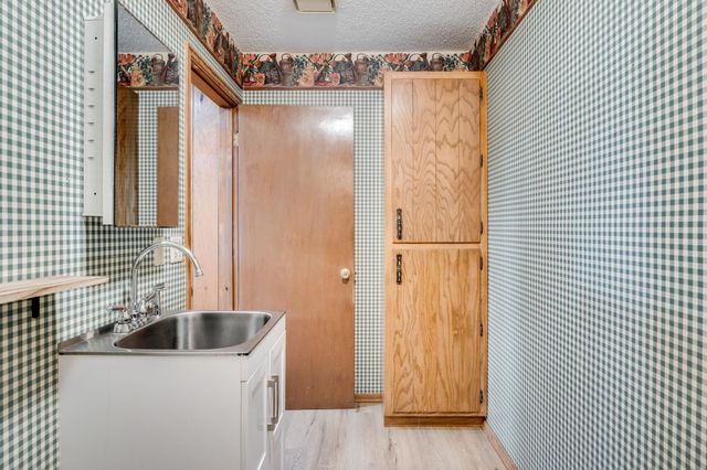 3510 S Handley St, Wichita, KS 67217