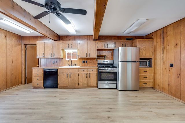 3510 S Handley St, Wichita, KS 67217