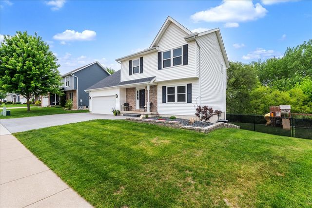 6140 N Thornwood Avenue, Davenport, IA 52806