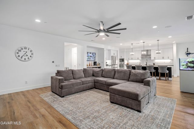 4029 Bridle Ct Court, Palmdale, CA 93551