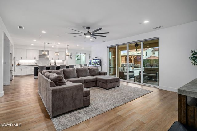 4029 Bridle Ct Court, Palmdale, CA 93551