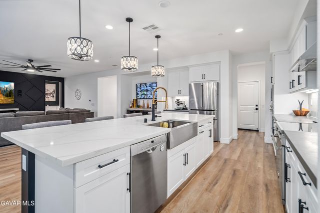 4029 Bridle Ct Court, Palmdale, CA 93551