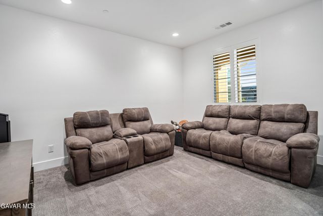 4029 Bridle Ct Court, Palmdale, CA 93551