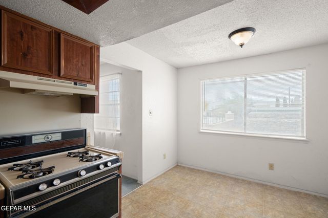 2520 San Jose Avenue 2D, El Paso, TX 79930