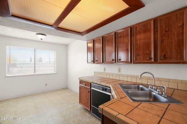 2520 San Jose Avenue 2D, El Paso, TX 79930