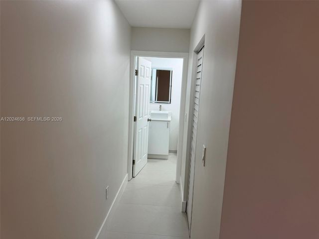 1185 NW 100th St 1181, Miami, FL 33150