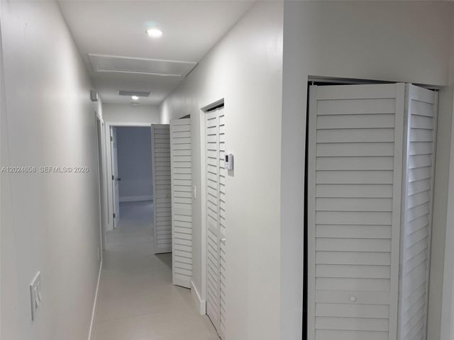 1185 NW 100th St 1181, Miami, FL 33150