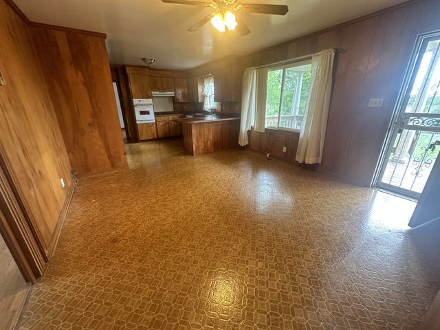 2550 Indian Mound Rd, Woodlawn, TN 37191