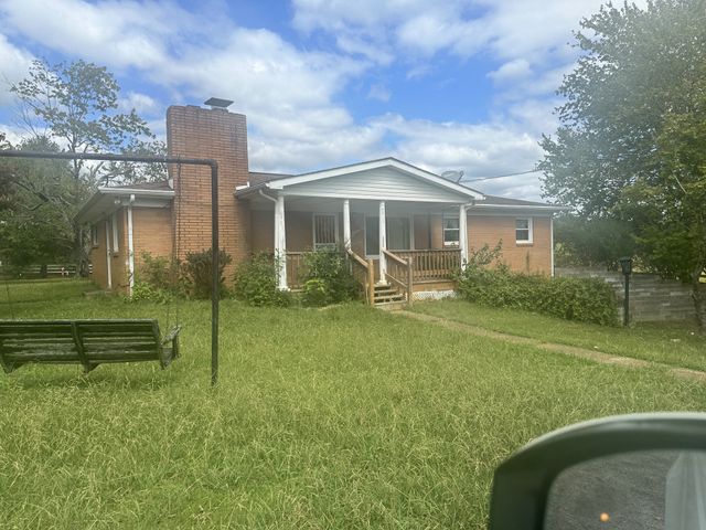 2550 Indian Mound Rd, Woodlawn, TN 37191