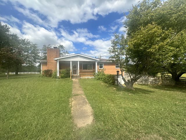 2550 Indian Mound Rd, Woodlawn, TN 37191