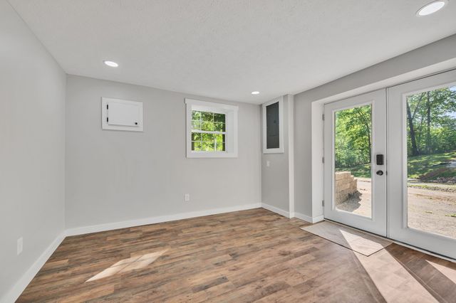 120 Bern St, Waverly, TN 37185