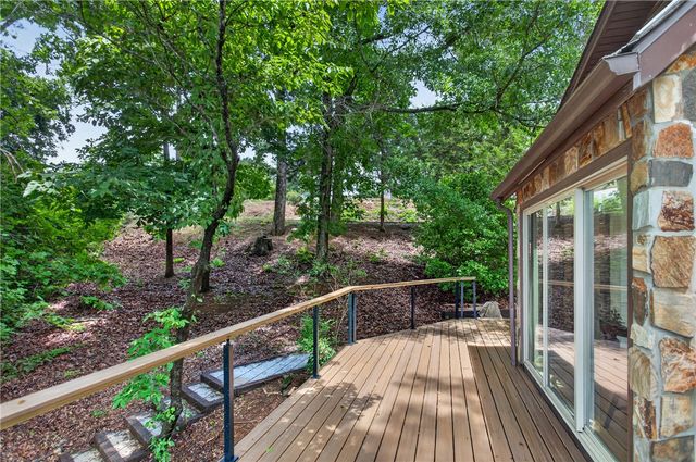 304 Lakeside Drive, Seneca, SC 29672