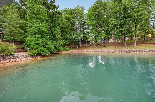 304 Lakeside Drive, Seneca, SC 29672