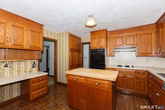 447 Pumpkin Hill Road, Ledyard, CT 06339