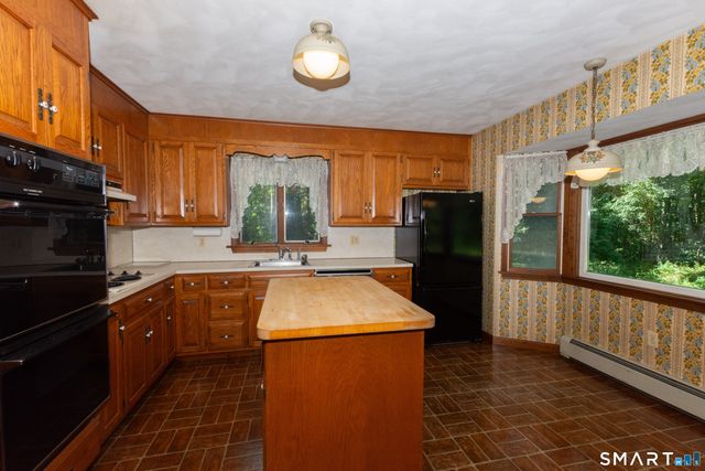 447 Pumpkin Hill Road, Ledyard, CT 06339