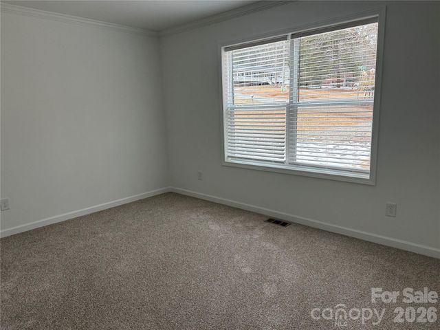 367 Woodhaven Shores Drive, Lexington, NC 27292