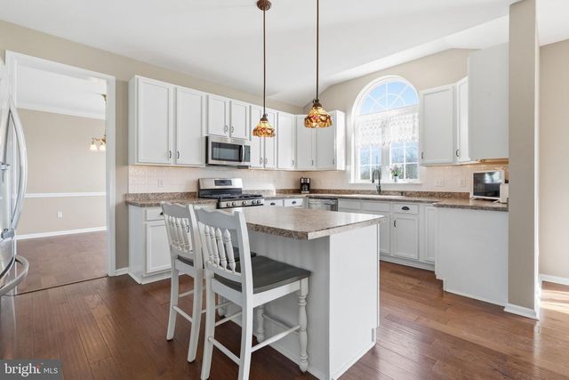 411 WINDY HILL RD, Gilbertsville, PA 19525