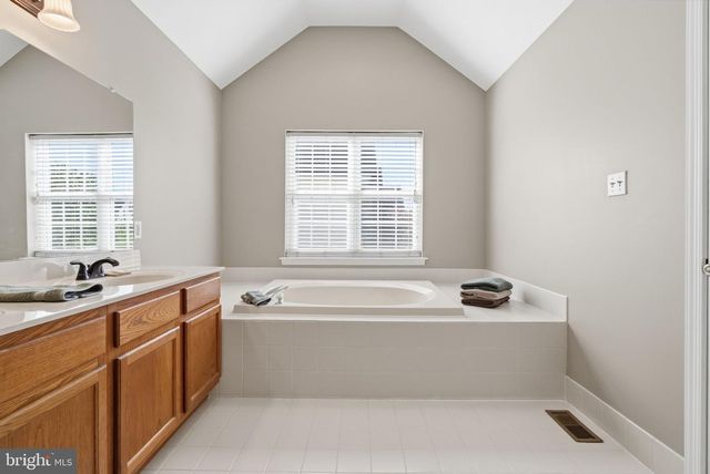 411 WINDY HILL RD, Gilbertsville, PA 19525