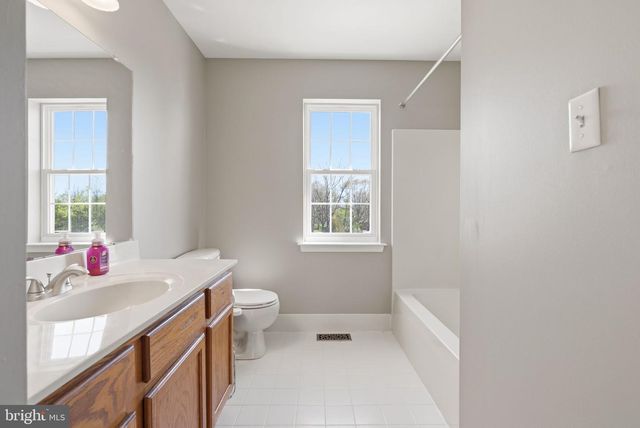 411 WINDY HILL RD, Gilbertsville, PA 19525
