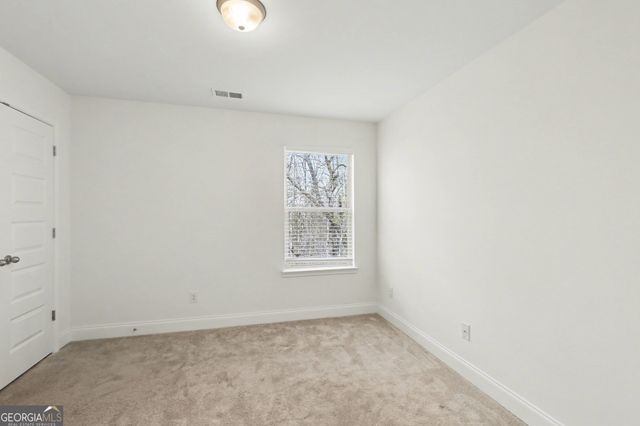 5180 Black Bear Trail, Douglasville, GA 30135