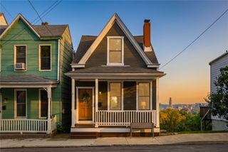 5156 Hillcrest St, Garfield, PA 15224