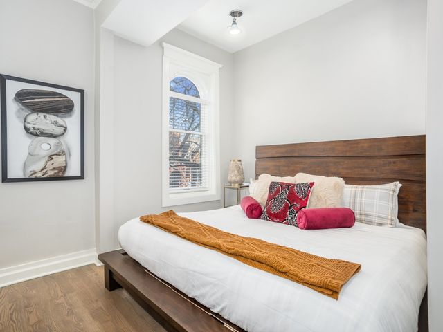 1235 N Damen Avenue, Chicago, IL 60622