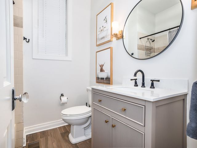 1235 N Damen Avenue, Chicago, IL 60622