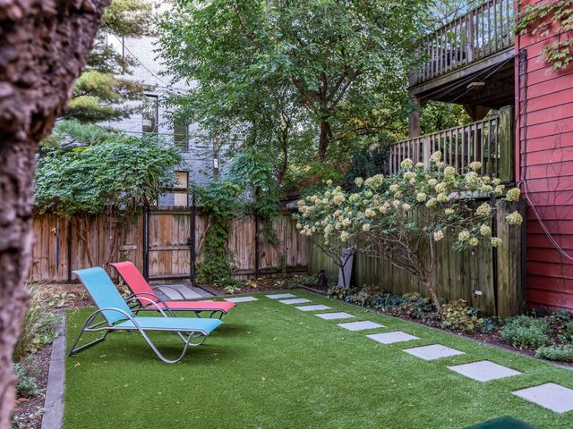 1235 N Damen Avenue, Chicago, IL 60622