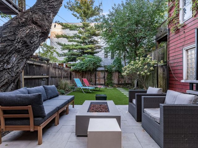 1235 N Damen Avenue, Chicago, IL 60622