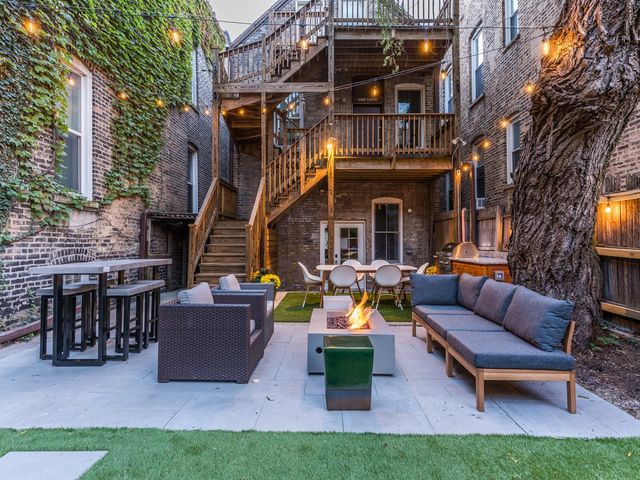 1235 N Damen Avenue, Chicago, IL 60622