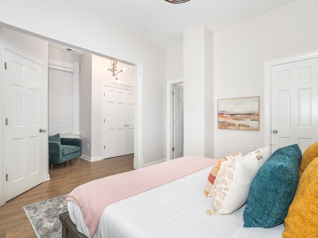 1235 N Damen Avenue, Chicago, IL 60622