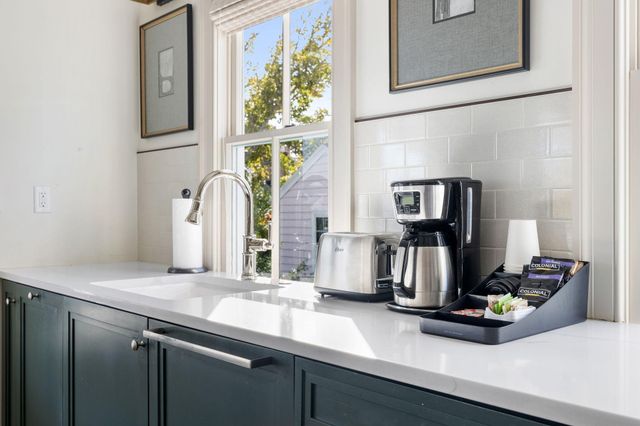 111 Cannon Street, Charleston, SC 29403