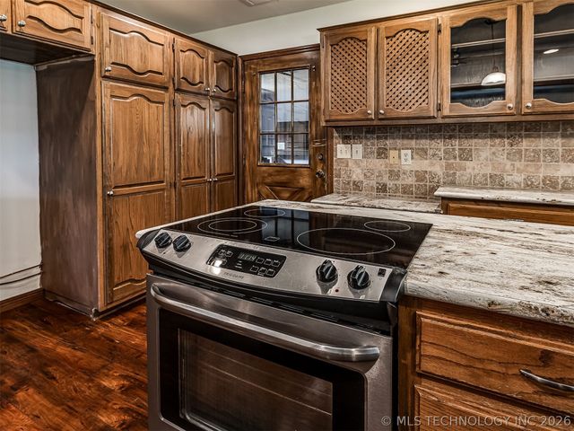 32010 E 695 Way, Wagoner, OK 74467