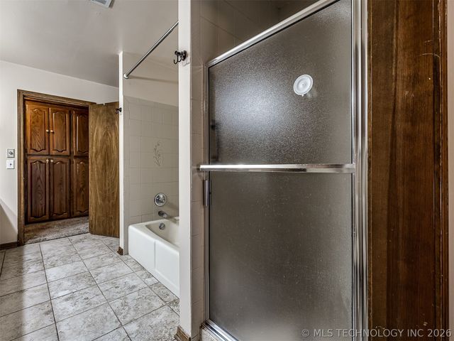 32010 E 695 Way, Wagoner, OK 74467