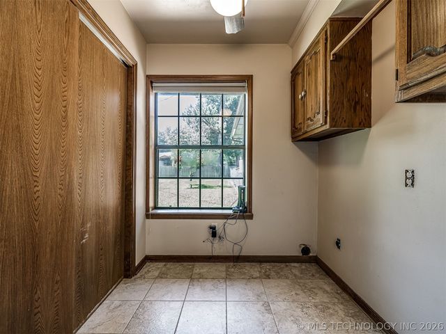 32010 E 695 Way, Wagoner, OK 74467