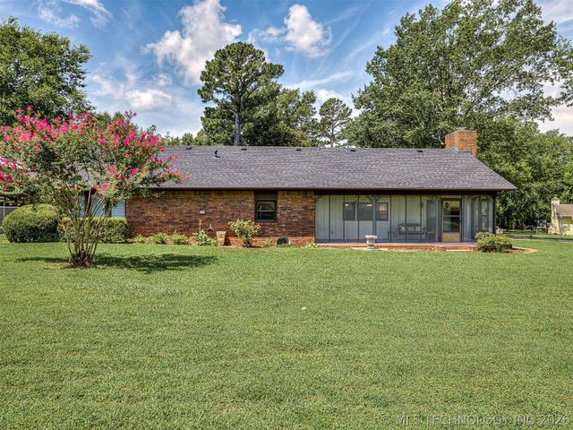 32010 E 695 Way, Wagoner, OK 74467