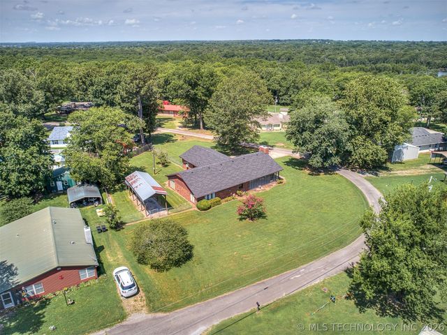 32010 E 695 Way, Wagoner, OK 74467