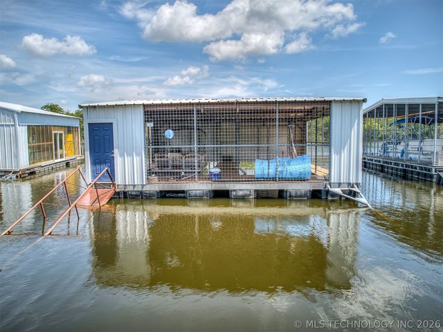 32010 E 695 Way, Wagoner, OK 74467