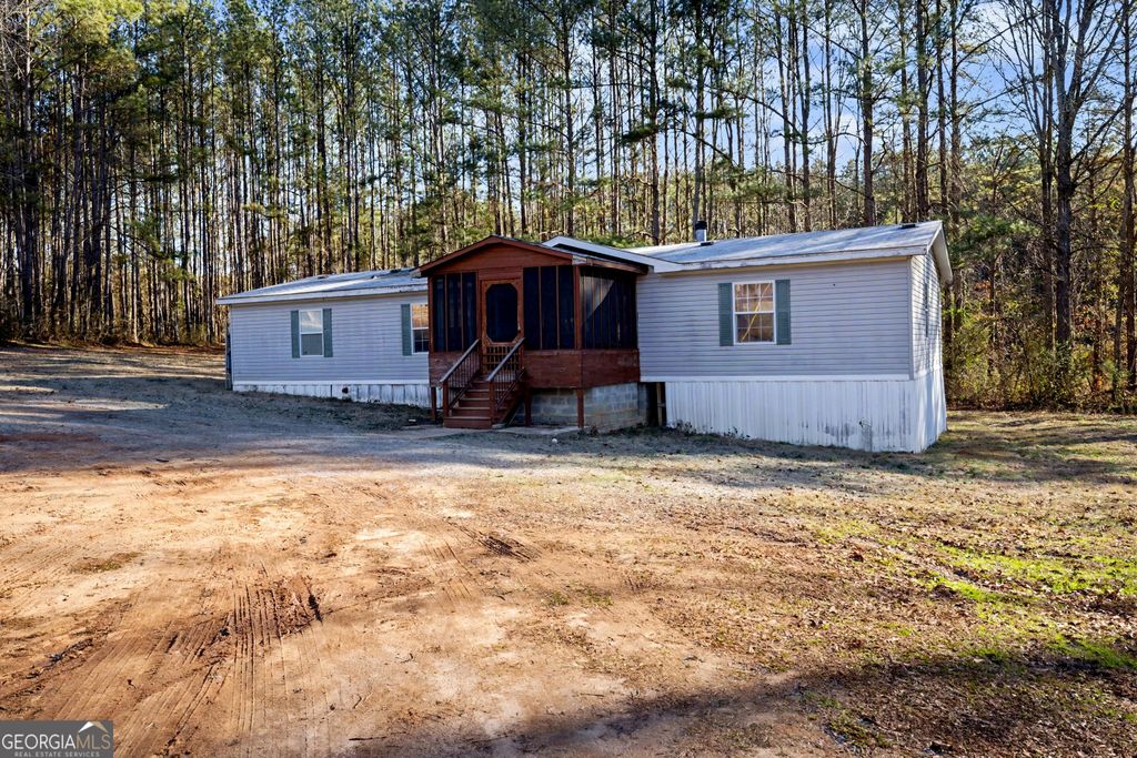 90 Cooksville Road, Hogansville, GA 30230