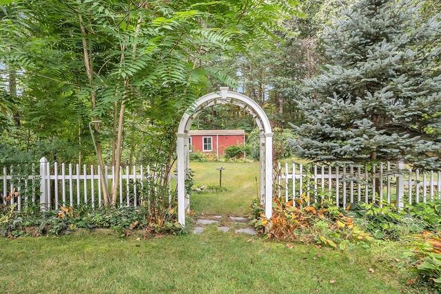 51 Whipple Road, Billerica, MA 01821