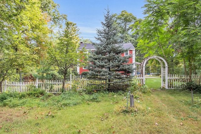 51 Whipple Road, Billerica, MA 01821