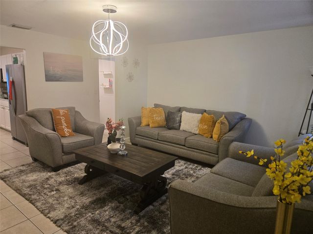 296 Alemeda Drive, Palm Springs, FL 33461