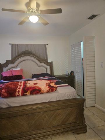 296 Alemeda Drive, Palm Springs, FL 33461