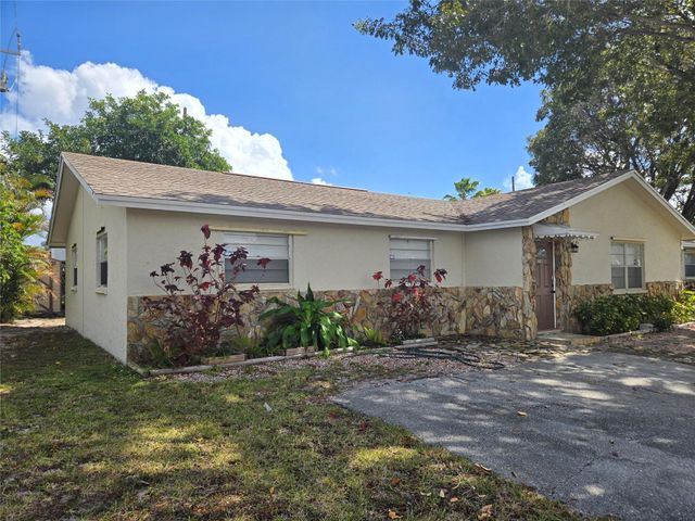 296 Alemeda Drive, Palm Springs, FL 33461