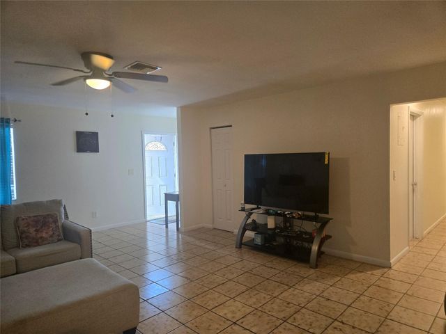 296 Alemeda Drive, Palm Springs, FL 33461