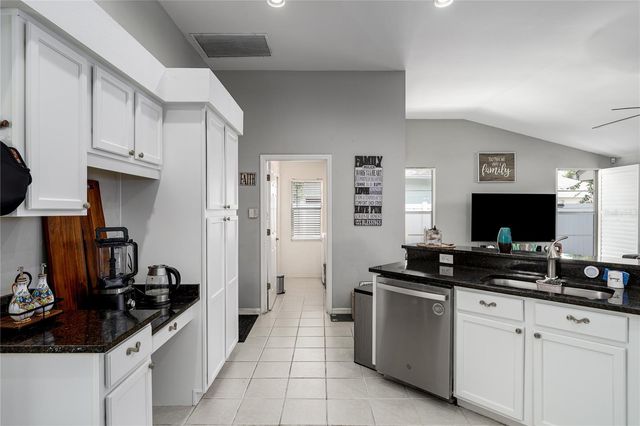 4513 PERIDIA BOULEVARD E, Bradenton, FL 34203