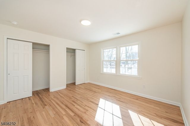 9 Dixon Pl, East Hanover Twp., NJ 07936