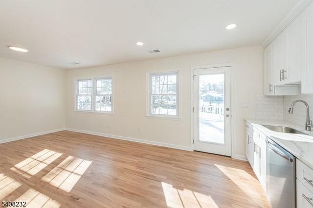 9 Dixon Pl, East Hanover Twp., NJ 07936